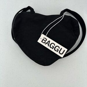 BAGGU Black Heart Bag